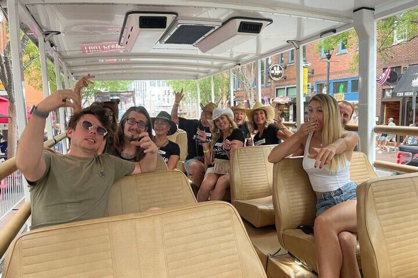 Cruzzin' Nashville sightseeing Tour