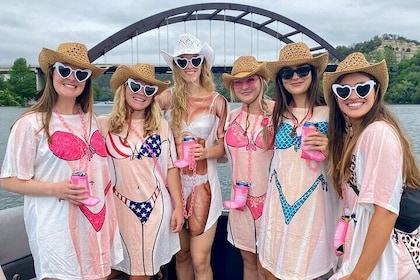 4 Hr Lake Austin Boat Charter with Swim and Sightseeing for 12