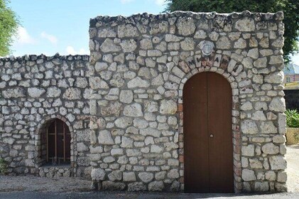 2-Hour Small Group Guided Bridgetown Historic Jewish Walking Tour