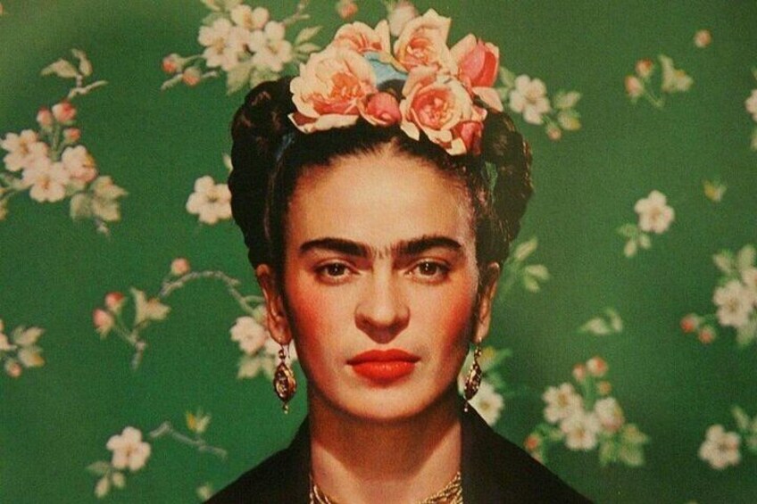 Frida Kahlo VIP Skip the line + Walk & Churros