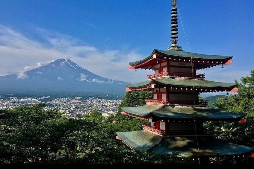 Mt. Fuji Private Tour by Car with Pick-up from Tokyo