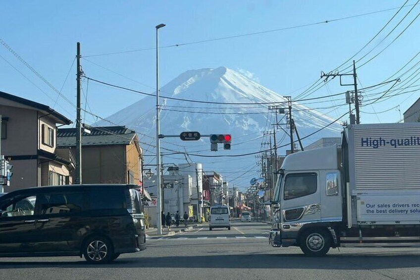 Private Tour to Mount Fuji from Tokyo with Pick Up