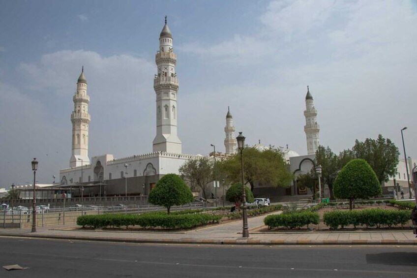 Madinah Historical Places Private Tour