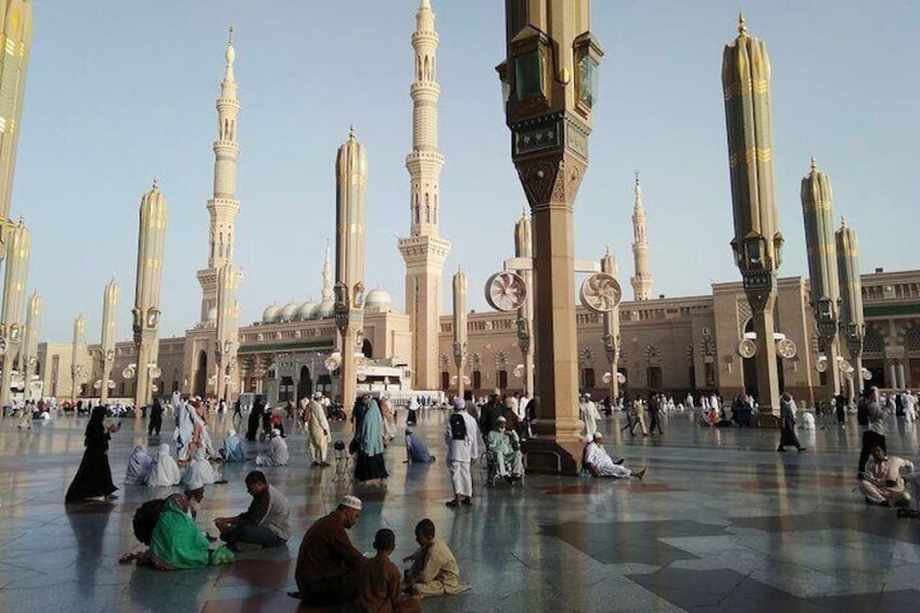 Madinah Historical Places Private Tour