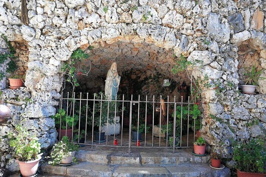 Full Day Tour in St Charbel, Rafka, Hardini and Byblos