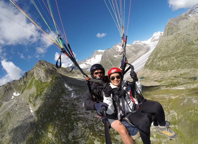 Picture 3 for Activity Aletsch Arena: Paragliding Tandem Flight Basic