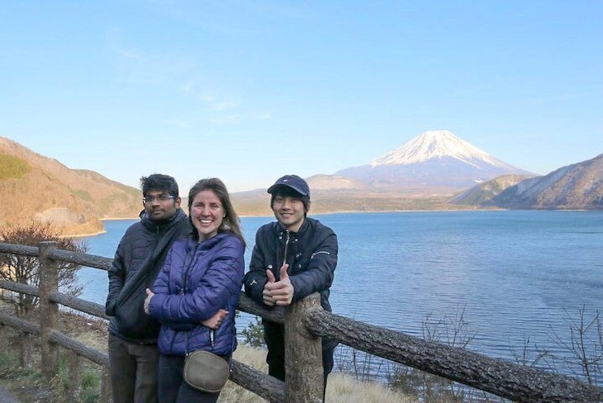 Mt.Fuji homemade BBQ,1000 yen bill view in Lake Motosu,Shiraito Falls 1-Day Trip