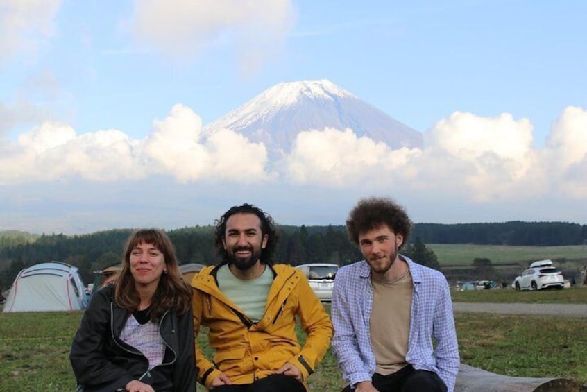 Mt.Fuji homemade BBQ,1000 yen bill view in Lake Motosu,Shiraito Falls 1-Day Trip