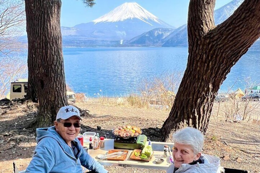 Private Mt Fuji Tour from Tokyo: Scenic BBQ and Hidden Gems