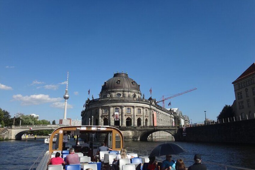 Berlin boat tour on the Spree