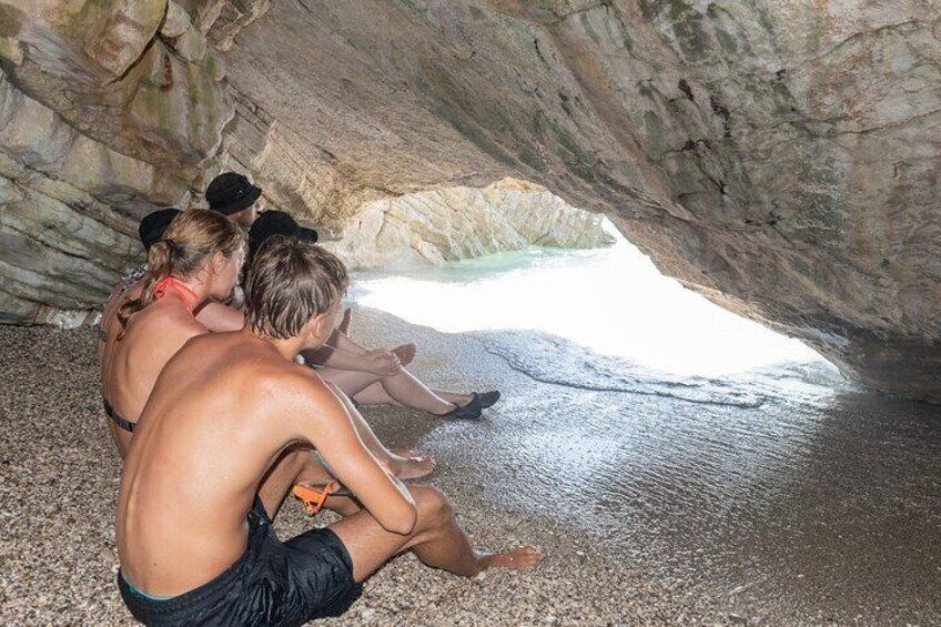 Kayak Sup Tours Lukova Caves - Kroreza