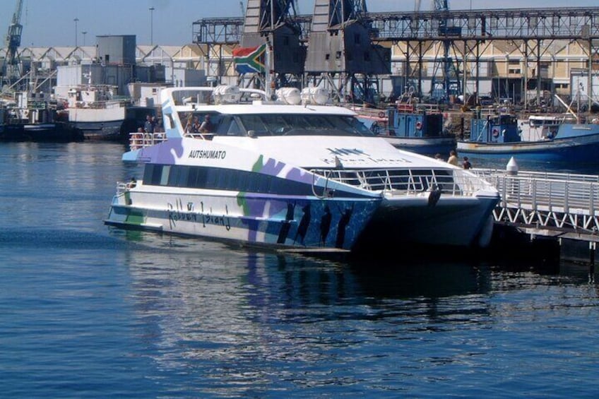 Cape Town: Robben Island Ferry Tour with Hotel Pickup