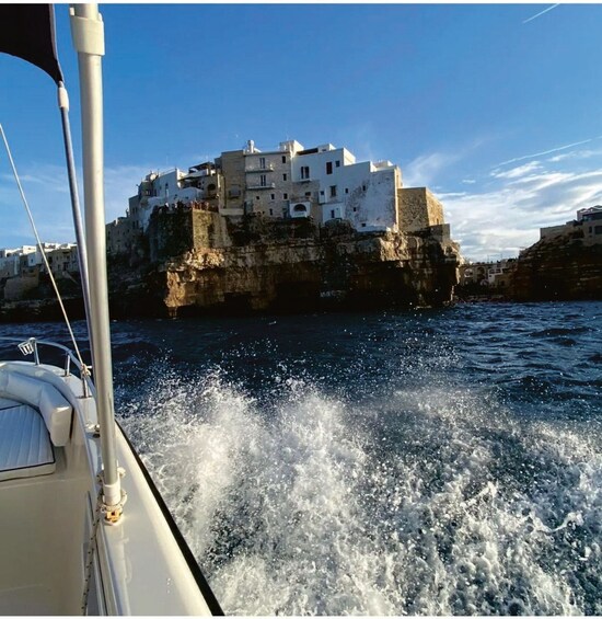 Picture 1 for Activity Polignano a Mare: Boat Tour with Aperitif and Snorkeling