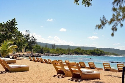 Dunn's River Falls, Beach Tour Ocho Rios (Entry fee included)