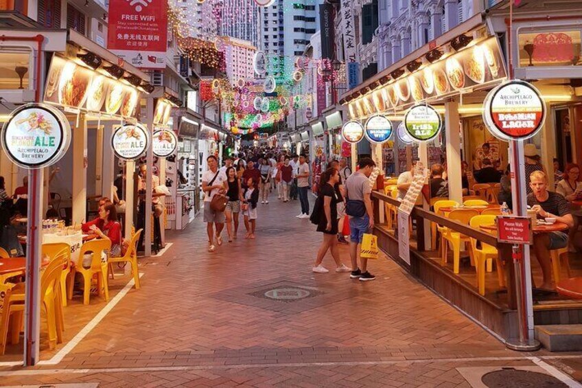 3-Hours Private Walking Tour Street Food Gourmet in Singapore