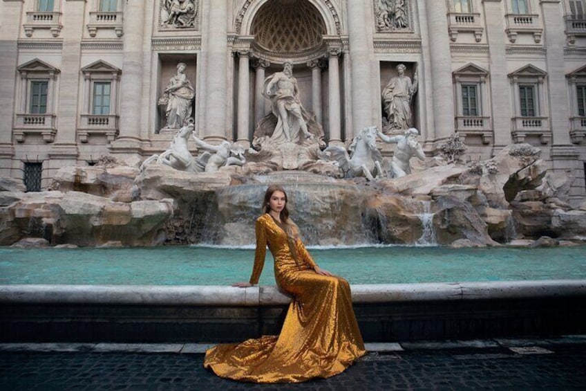 Private 1.5Hrs Early Photoshoot at Trevi Fountain, Spanish Steps