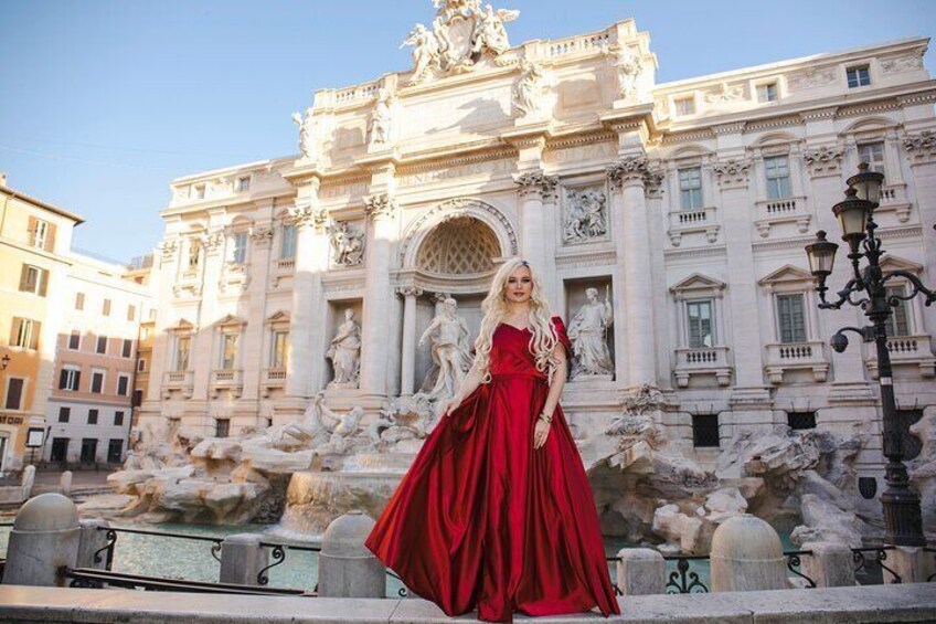 Private 1.5Hrs Early Photoshoot at Trevi Fountain, Spanish Steps