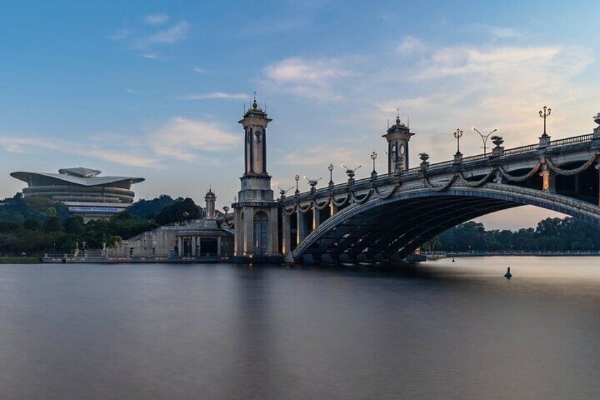 Putrajaya Tour From Kuala Lumpur