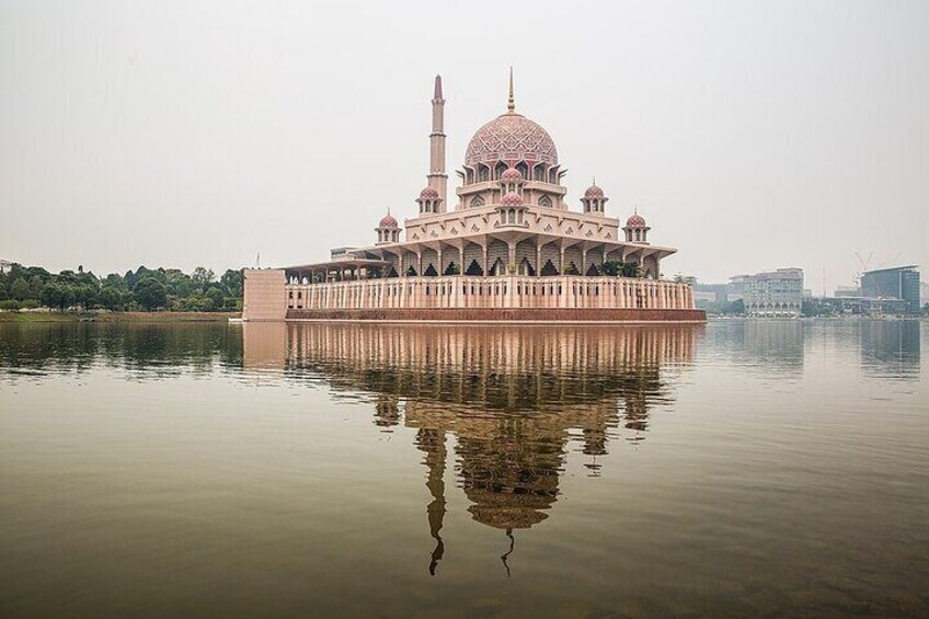 Putrajaya Tour From Kuala Lumpur