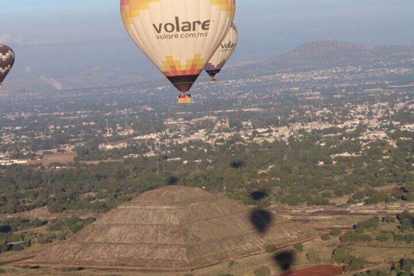 Tour and Hot Air Balloon Flight in Teotihuacan