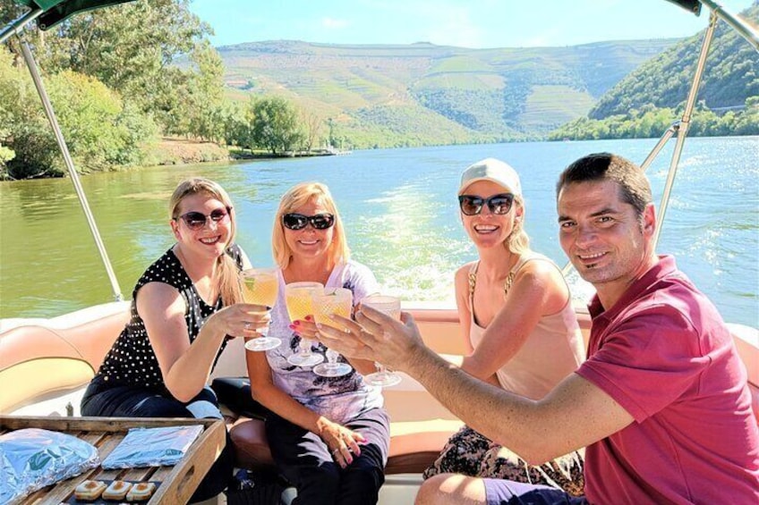 Excursão Douro Valley - Wine Tasting/Lunch/Boat Cruise