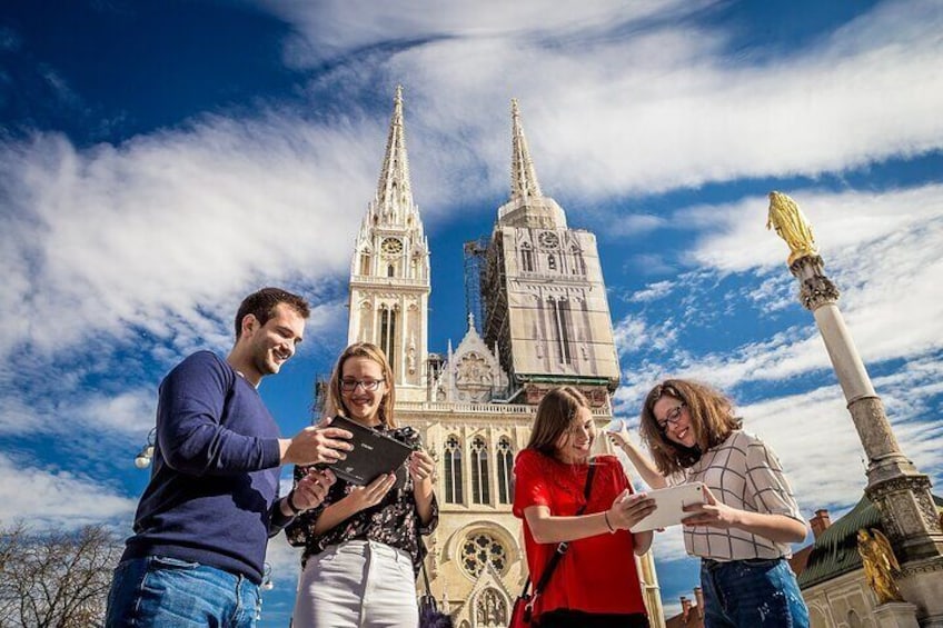Zagreb Time Travel – Discover Zagreb with a fun interactive tablet city tour!