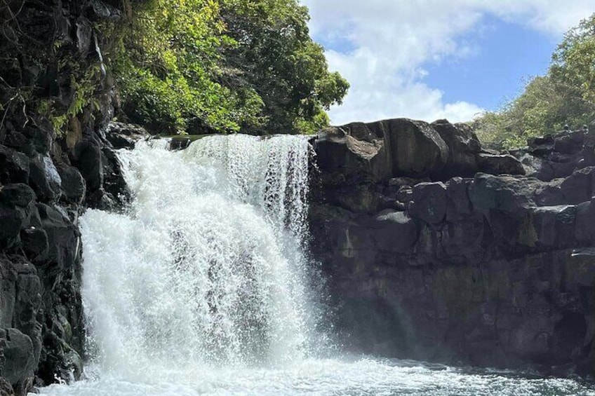 The famous waterfall of GRSE found on the coast and can be seen by the catamaran only