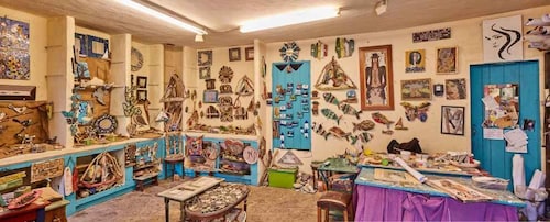Creta: taller de mosaicos en el pueblo cretense de Arolithos