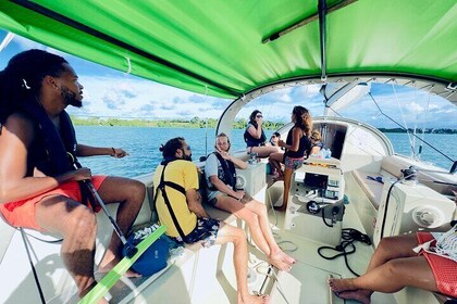 DE Mid-day Lagoon of 4h EN Sailboat with stopover