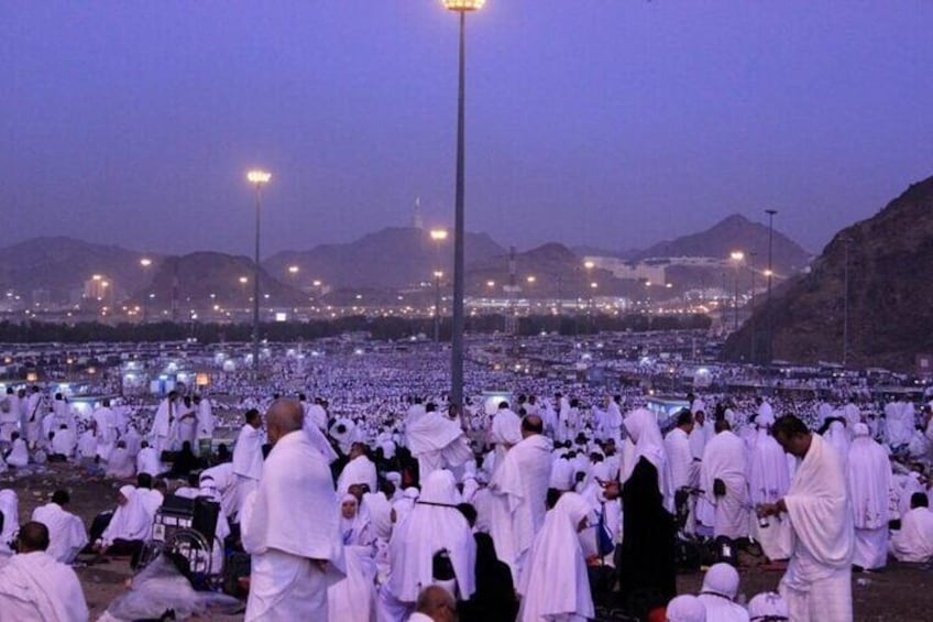 "Makkah Tour: Unveiling the Sacred Charms of Saudi Arabia's Iconic City"