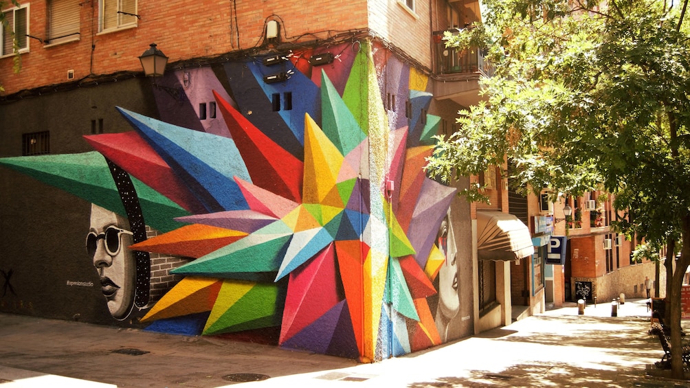 Geometrical shape painting on corner of building in Madrid