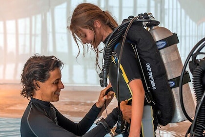 Dubai Deep Dive Guided Scuba for Certified people