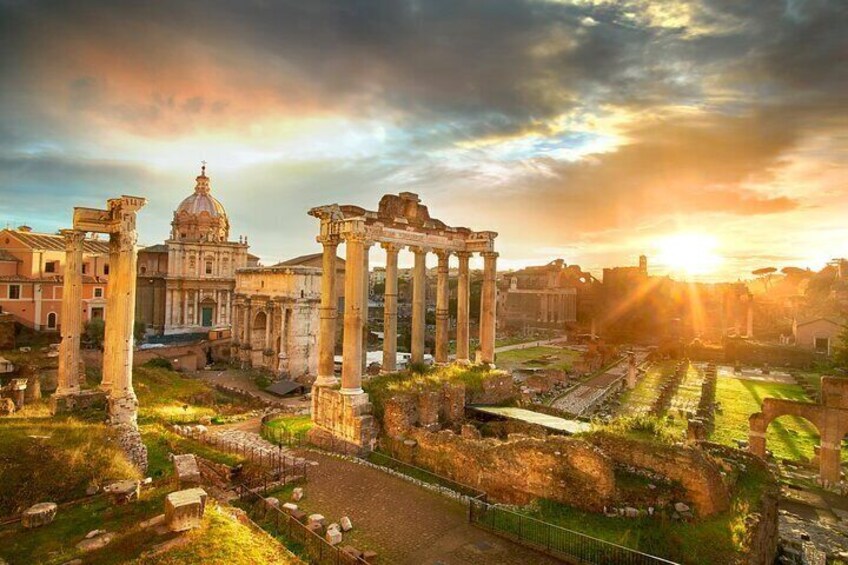 6-Hour Private Historical Walking Tour in Rome