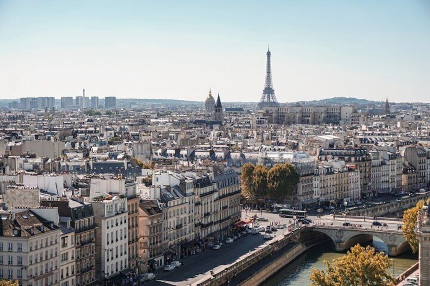 Emily in Paris: The Secret Penpal City Exploration Game