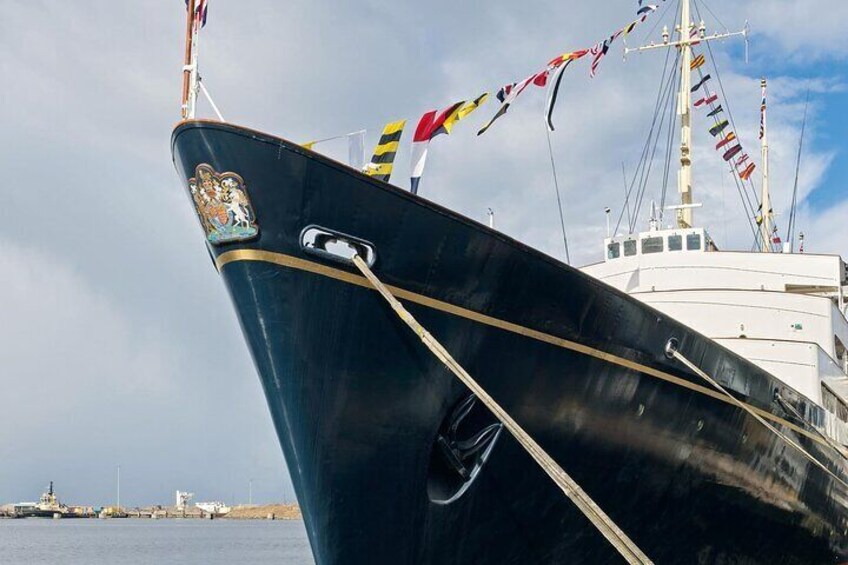 Edinburgh Shore Excursion: City Tour and Royal Yacht Britannia