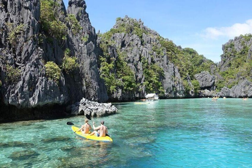 Small-Group El Nido Island Hopping Tour 