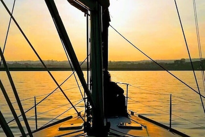 Catania Sailing Vibe Sunset