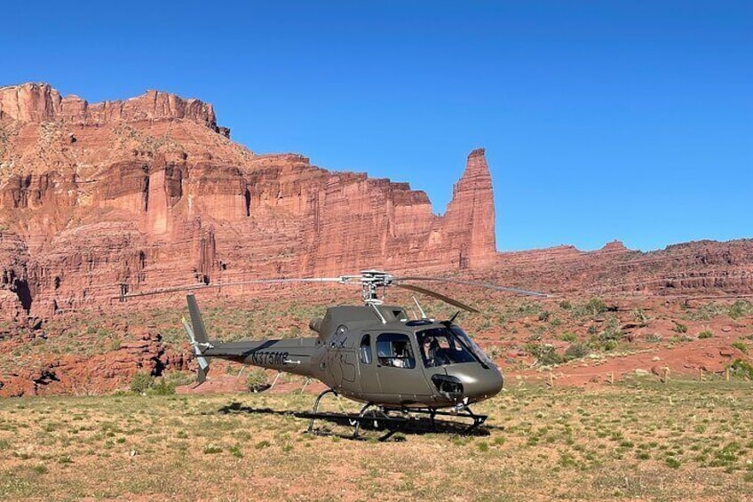 1-Hour Helicopter Tour from Moab