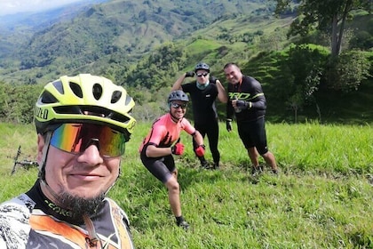 Bicycle Rental and Accompaniment through Quindío in Colombia