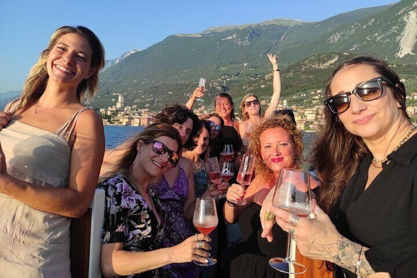 Lake Garda Tour aboard a Venetian Taxiboat
