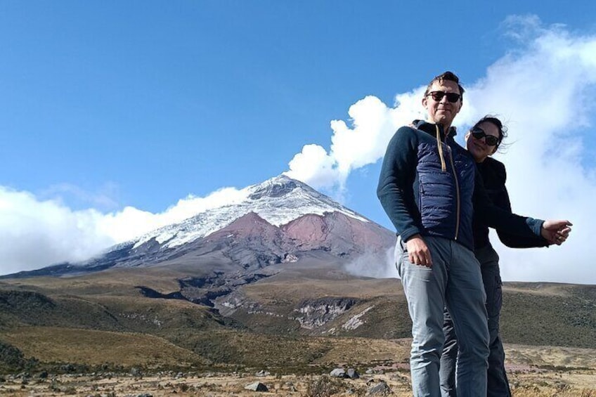 Full Day Private Tour knowing Cotopaxi and Quilotoa