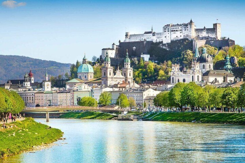 Private Tour 2 days: Vienna & Salzburg from Munich with transfers