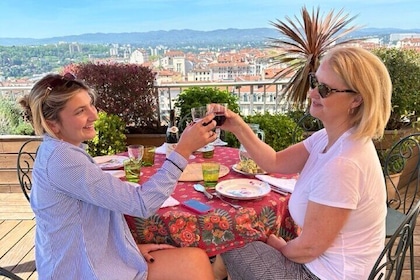 Elegante cena de 5 platos en la azotea con vistas panorámicas de Lyon