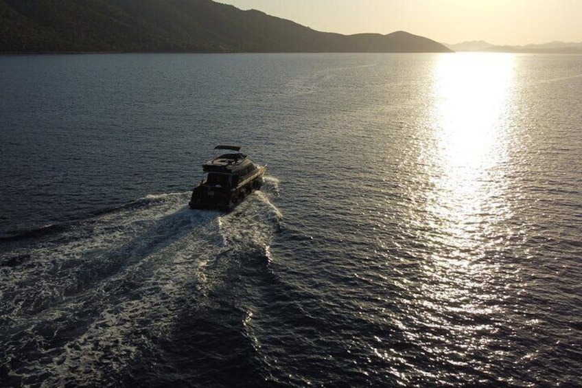 Bodrum Private Motor-Yacht Tour With Lunch For 6 Hours