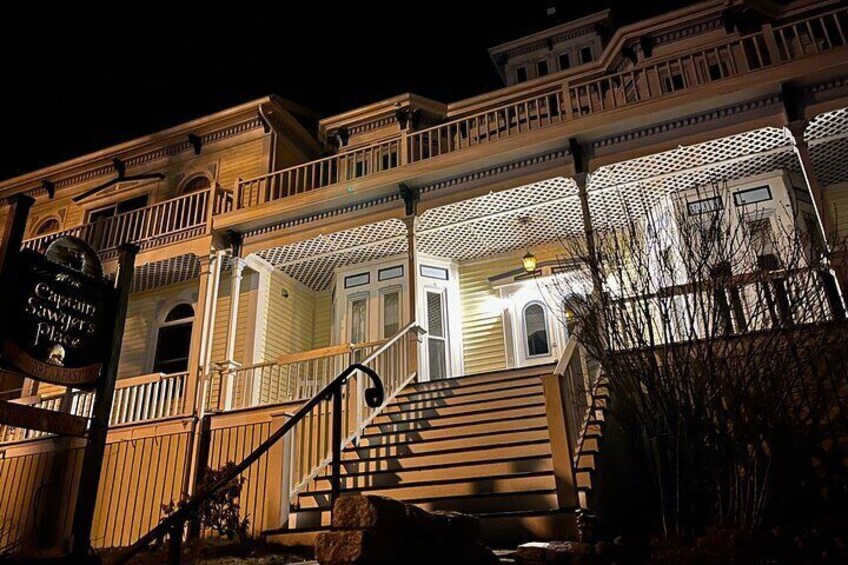 90-Minute Ghost Walking Tour in Boothbay Harbor