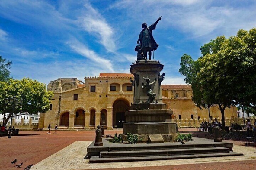  Full Day Shared Tour to Santo Domingo.