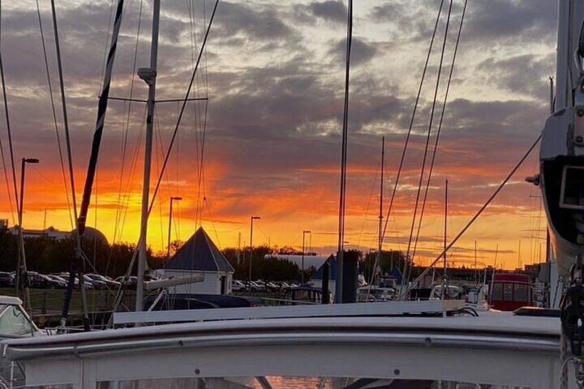 Private Sunset Sail of NYC Skyline and Statue of Liberty