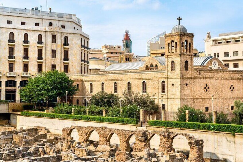 Private Custom Walking Tour with a Local Guide in Beirut 