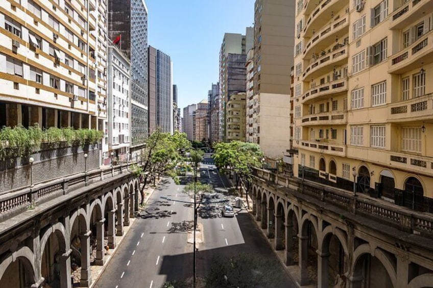 Private Custom Walking Tour with a Local Guide in Porto Alegre