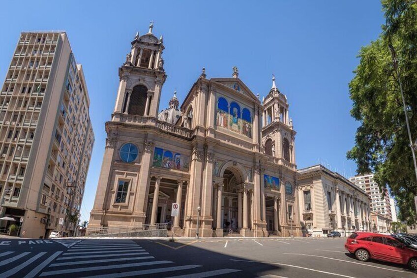Private Custom Walking Tour with a Local Guide in Porto Alegre